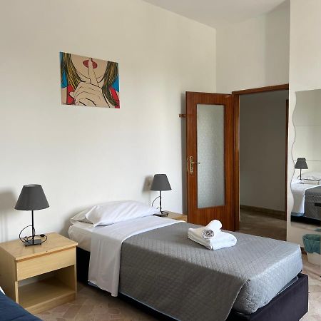 Bologna Fiera Fani Apartment Екстер'єр фото