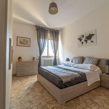 Bologna Fiera Fani Apartment Екстер'єр фото