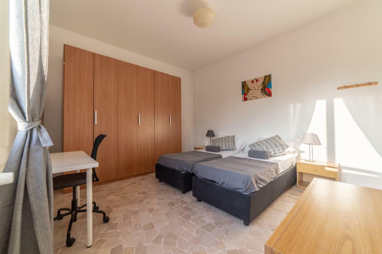 Bologna Fiera Fani Apartment Екстер'єр фото